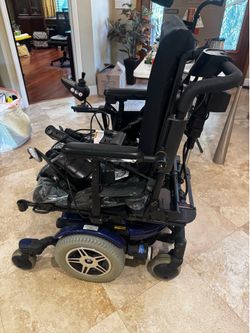 Quantum 600 electric wheelchair