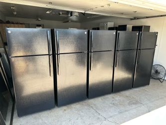 GE Refrigerator (1 month warranty)