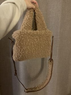 Laundry Sherpa tote by shelli segal NWT