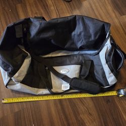 Duffle Bag 23in $5 Great Condition 