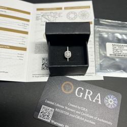 Moissanite (Square Halo Ring)