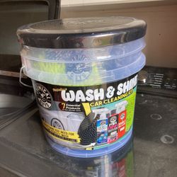 Chemical Guys Wash And Shine Car Cleaning Kit