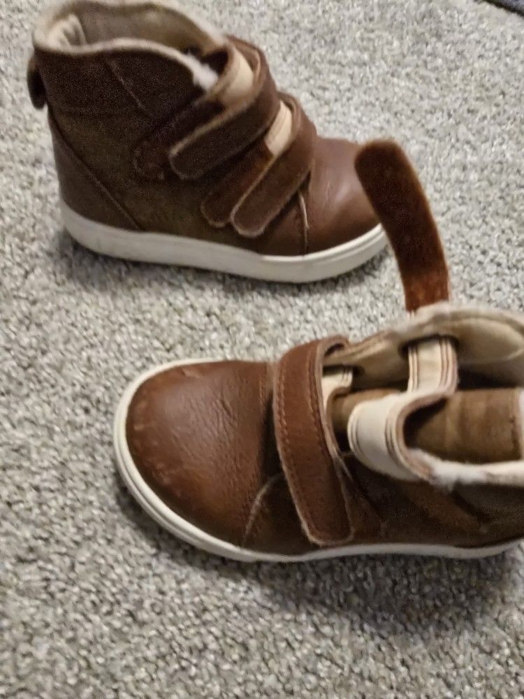 Ugg Toddler Size 9