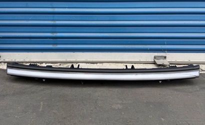 Tesla Model Y 2025 2026 LED CENTER Headlight OEM