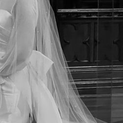 Minimal pearl Wedding Veil