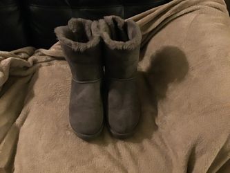 UGG Woman’s Bailey Bow II Boot