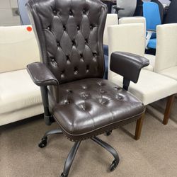 Tradicional Office Chair 