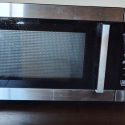 Hamilton Beach Microwave 1500w, 1.6 cu. ft