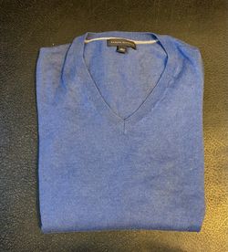 Men’s Banana Republic Blue V-Neck Sweater
