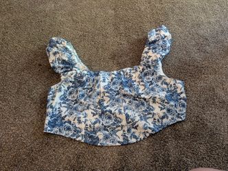 Blue Floral Ruffle Crop Top