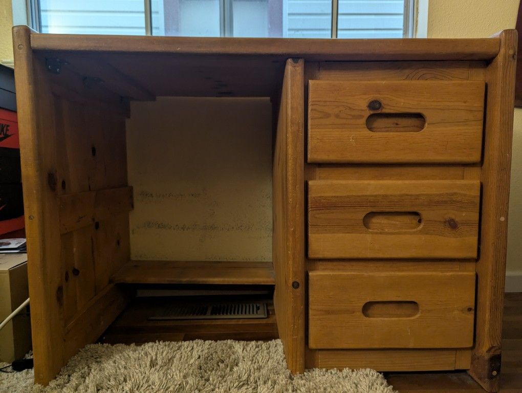 (LAST CALL) Sturdy 40 × 24 Inch Wooden Desk, 3 Drawers