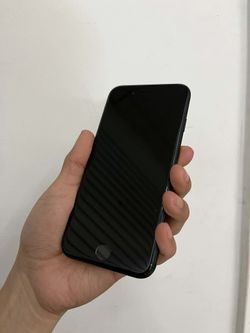 IPhone SE 3rd Gen 64GB Unlocked ✔️