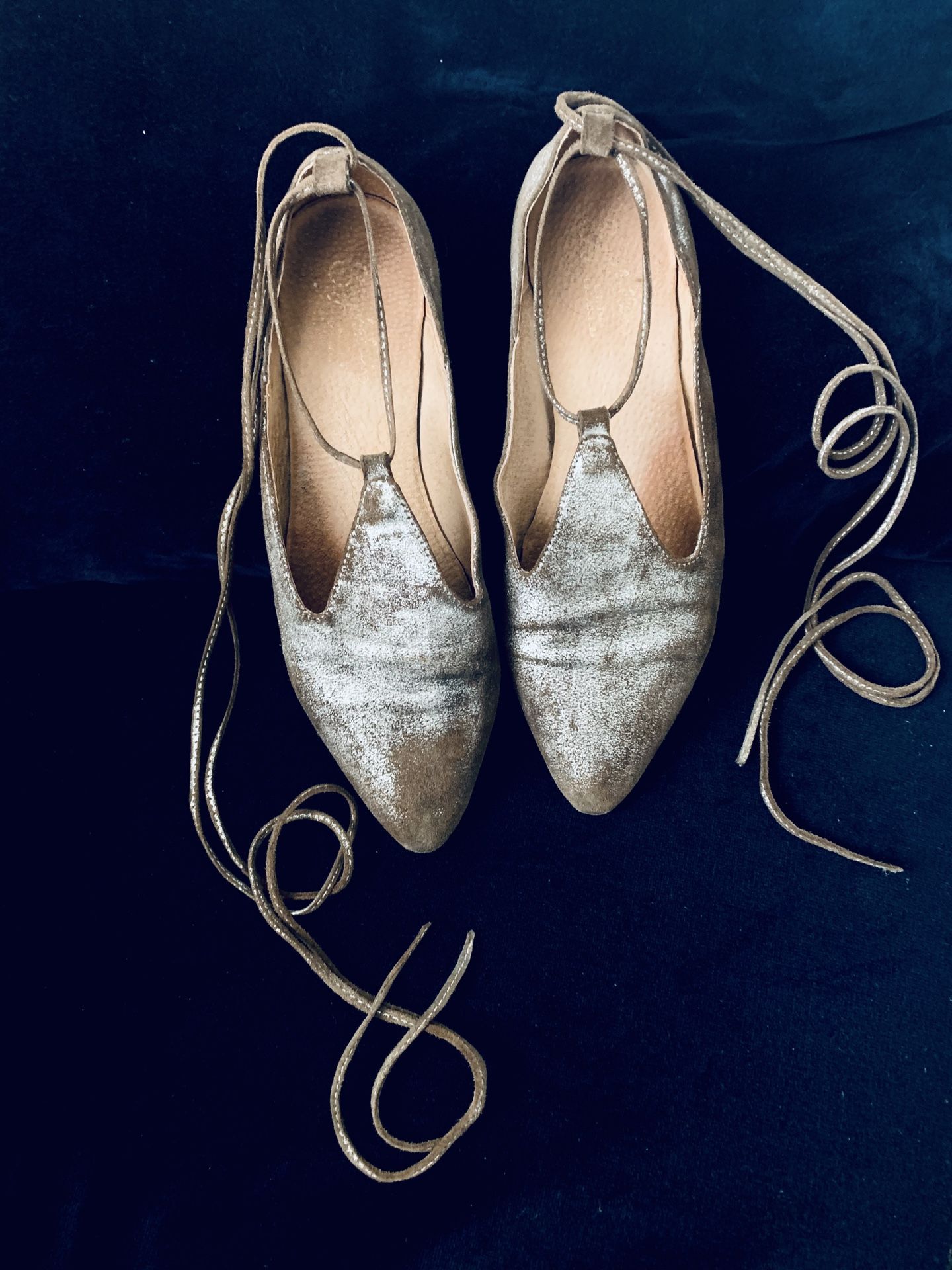 Seychelles Hive Lace-up Flats in Pewter