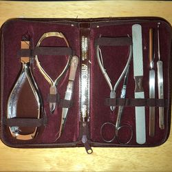 Antoine de Paris Manicure Kit, Complete