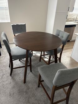 Round Counter-Height Dining Table with 4 Chairs