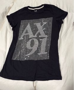 Really nice sequins black stylish T-shirt. Size M