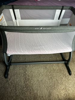 Baby Delight Bedside Bassinet