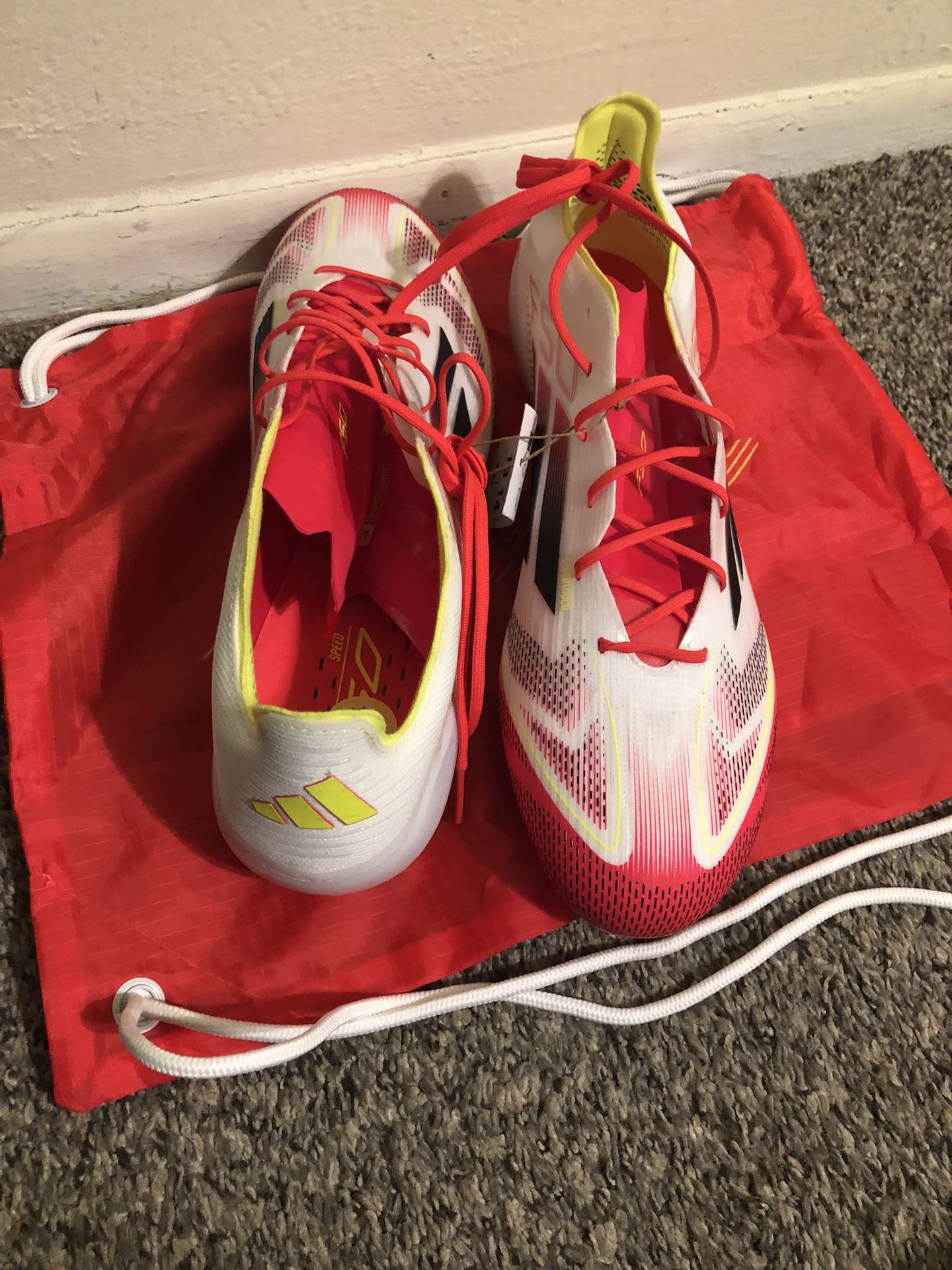 soccer cleats 