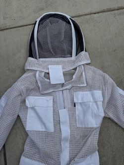 Brand New Bee Suit for sale!