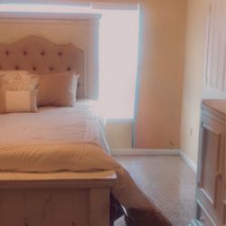 Queen Size Bedroom Set