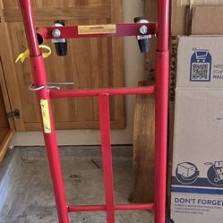 Milwaukee 600 lb. Capacity 2-in-1 Convertible Hand Truck