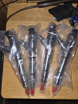 4 LLY Duramax Injectors