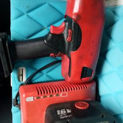 Snap impact tool $400
18 vlt 1/2
Comes w charger and battery 
