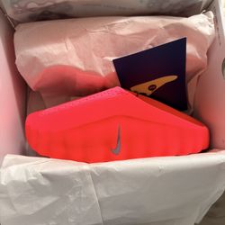 Nike Mind 001 Solar Red 