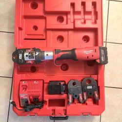 Milwaukee M18 FORCE LOGIC 2773-20L Long Throw Press Tool