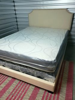 NEW QUEEN-SIZE MATTRESS AND BOX SPRING