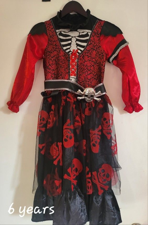 Girl's Pirate Costume