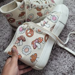 American Eagle Shoes Size US 8 