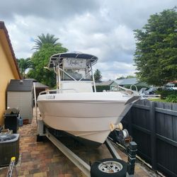 2008 Seaquest 25 Feet 
