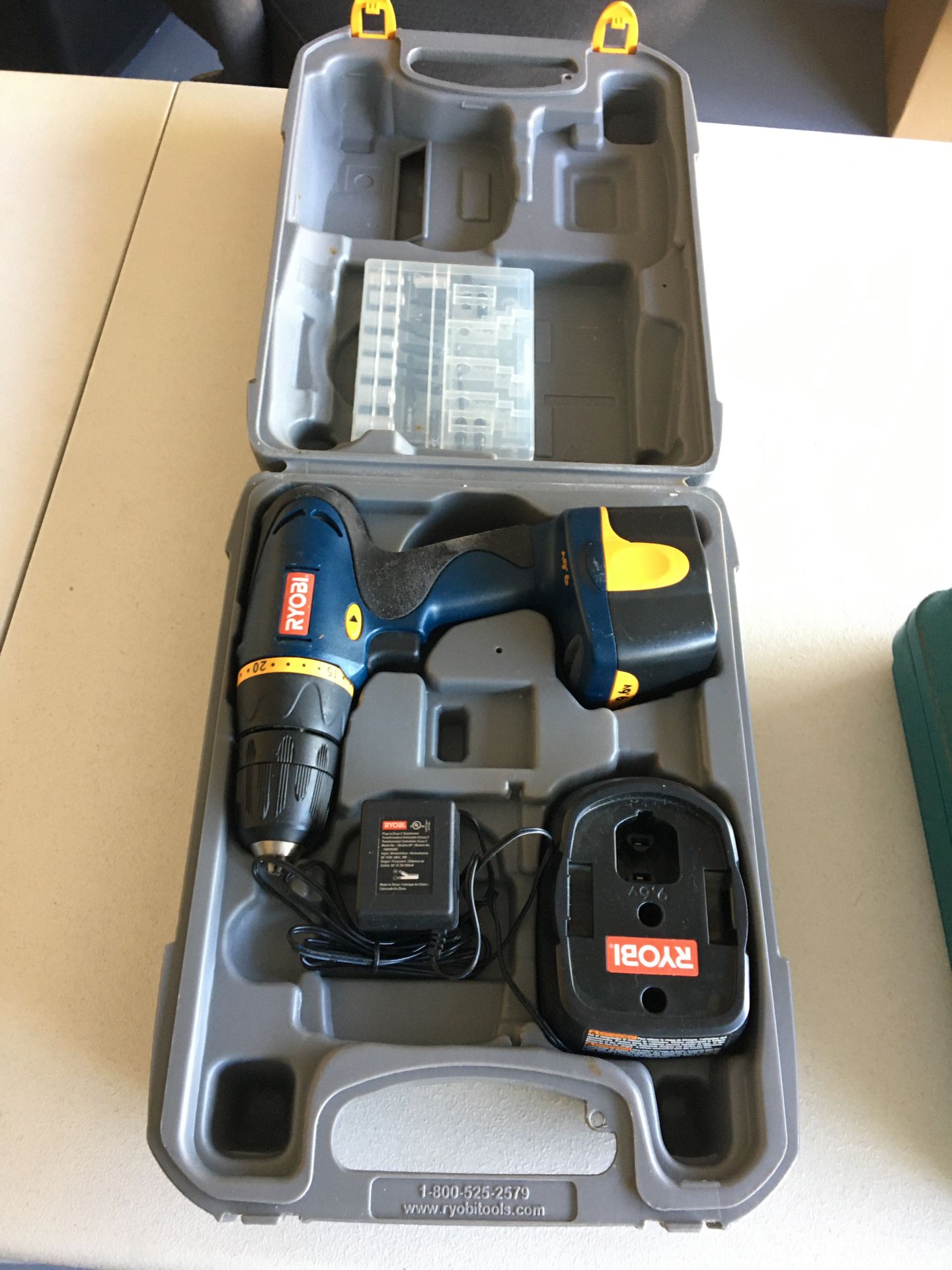 Ryobi cordless drill 3/8”