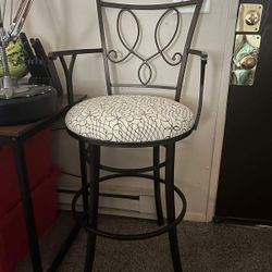 Set of 3 Swivel Bar Stools – Cushioned with Backs