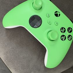 Xbox Controller Velocity Green 