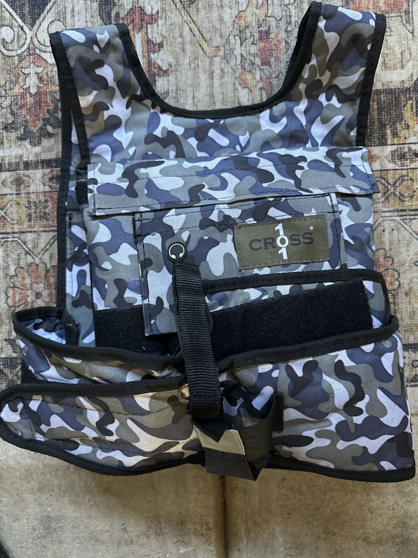 Cross101 Weighted Vest – Camo – Excellent Condition (Used Once)
