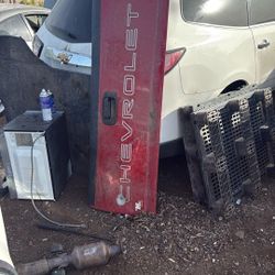 99-06 Chevrolet Tailgate