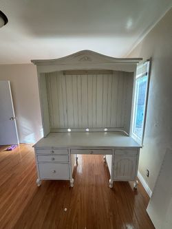 Nice Desk