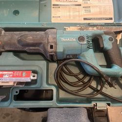Makita Reciprocating Saw