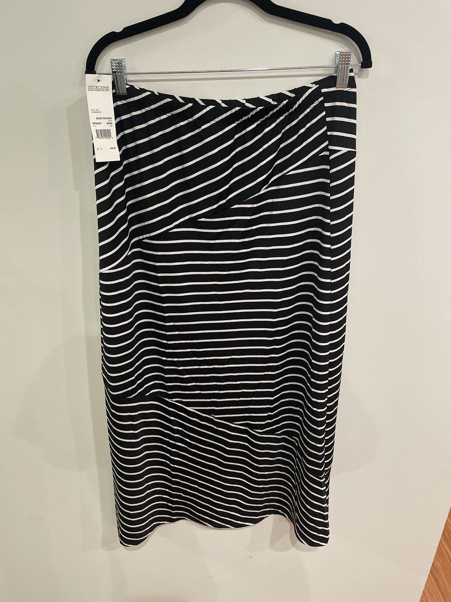 NWT Notations Women’s Black & White Striped Skirt Black Railroad Size Large