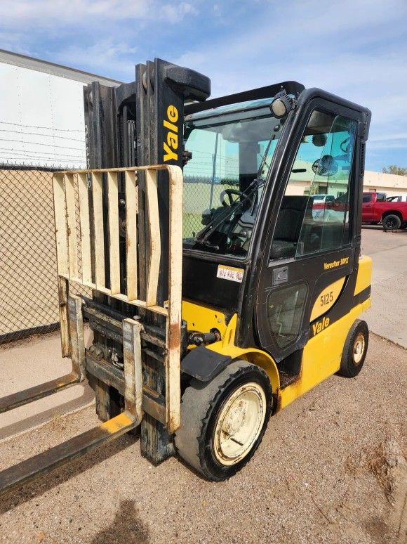 2011 Yale GLP050VX Forklift