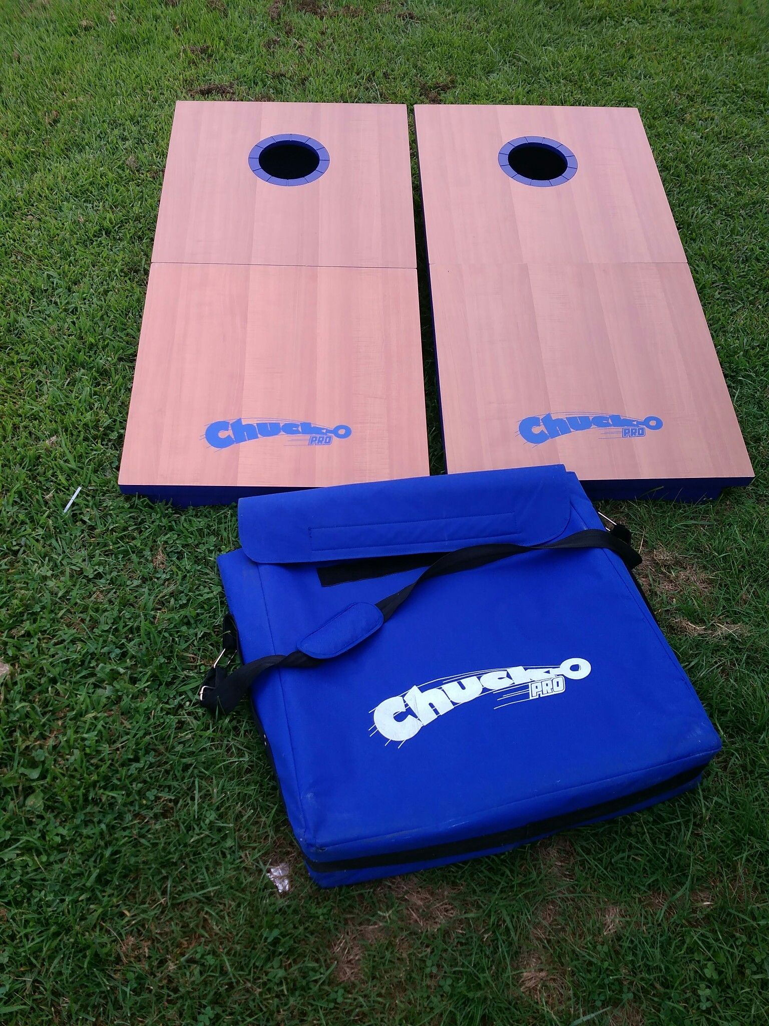 Chuck-o pro Cornhole boards
