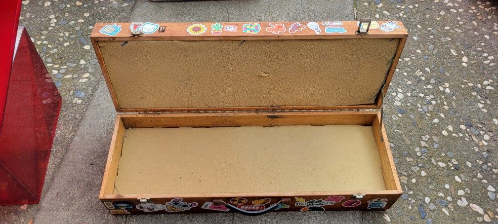 Wooden Carrying Case 