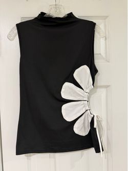 Floral Cut out sleeveless top