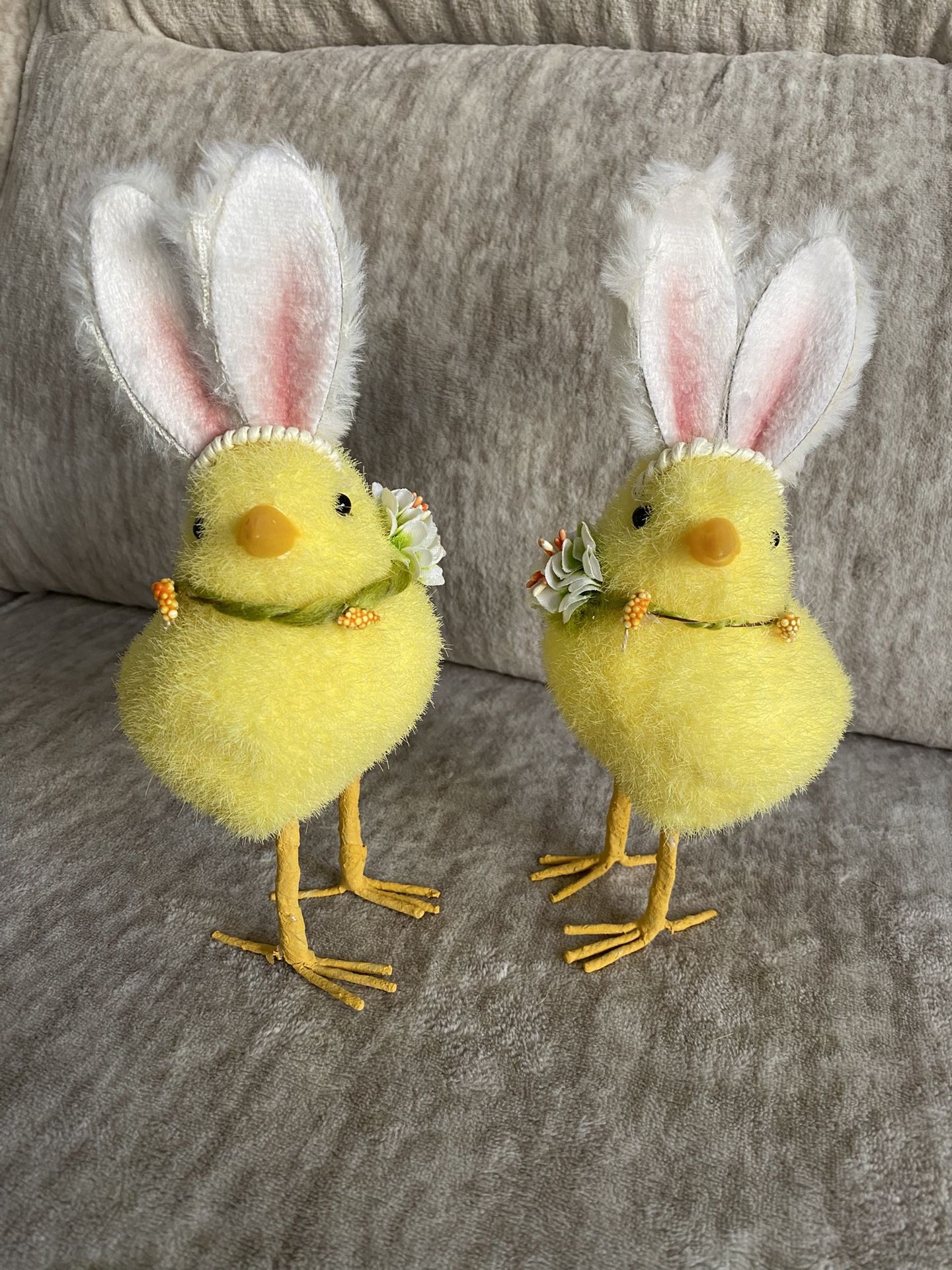 Chicks Bunny Ears Easter Decor