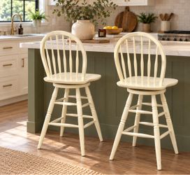 Pair of Vintage-Style Windsor Counter/Bar Stools – Cream/Off-White