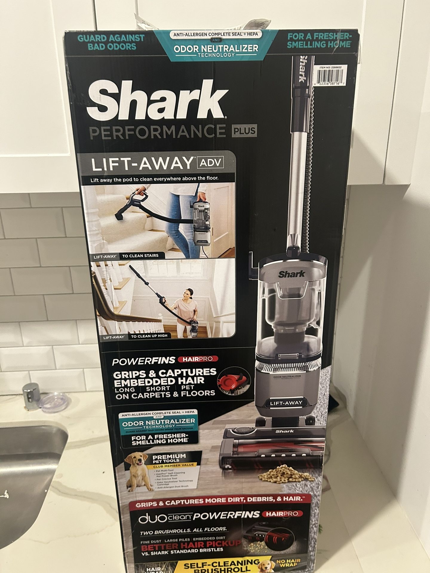 Shark Performance Plus Lift-Away Vacuum