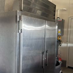 Commercial Refrigerator 