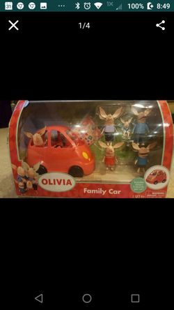 Olivia family car playset with family figurines